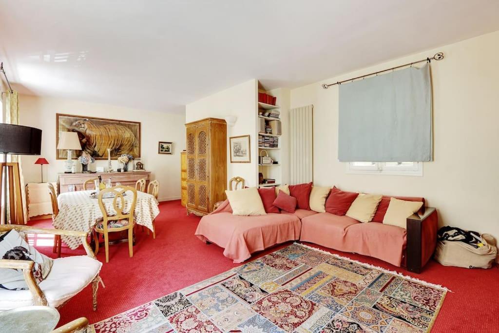 Apartamento Sejour Au Pied De La Tour Eiffel París Exterior foto